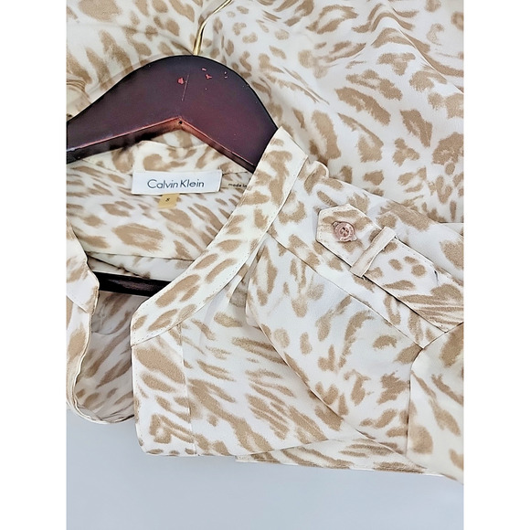 Calvin Klein Womens Small Animal Print Ivory/Beige Buttonup Rollup Sleeve Blouse - Picture 4 of 9